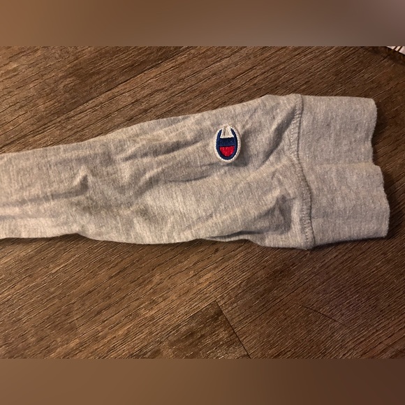 Champion Bundle 2 pants 1long sleeve - Picture 8 of 10